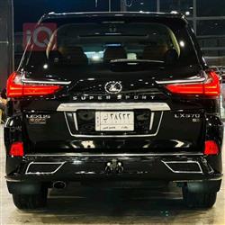 لێکزس LX